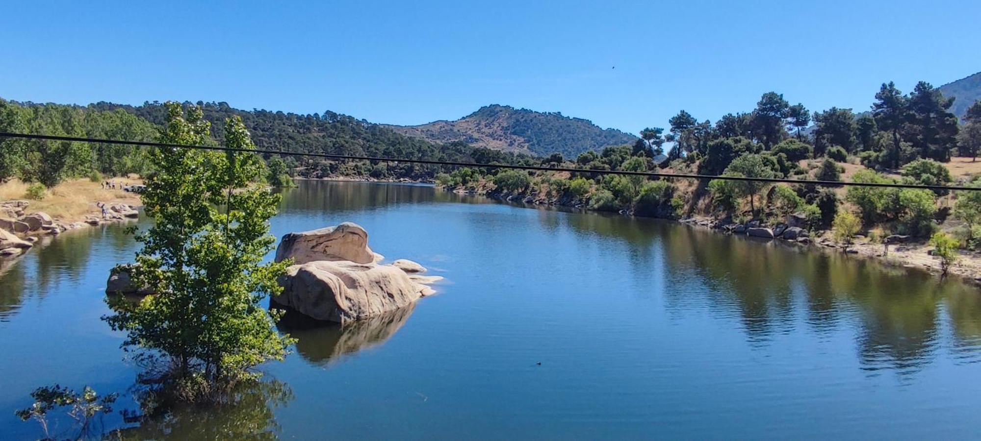 Affittacamere El Rincon De Gredos Navaluenga Esterno foto