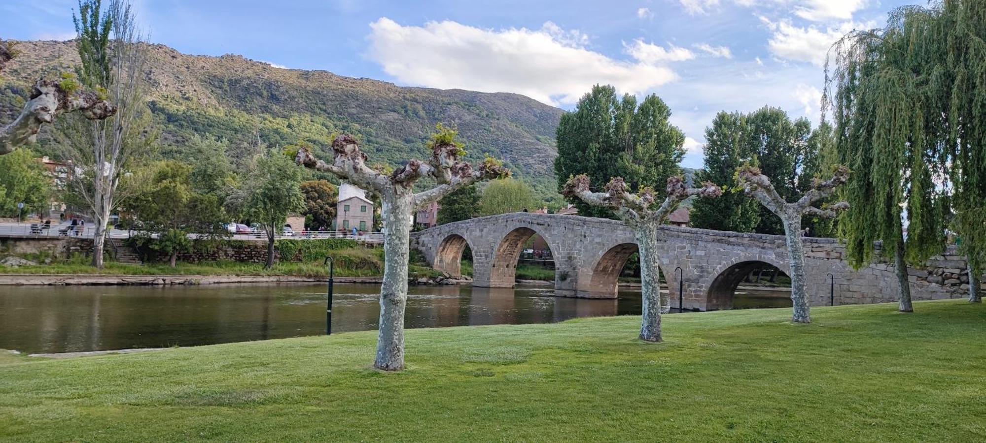 Affittacamere El Rincon De Gredos Navaluenga Esterno foto